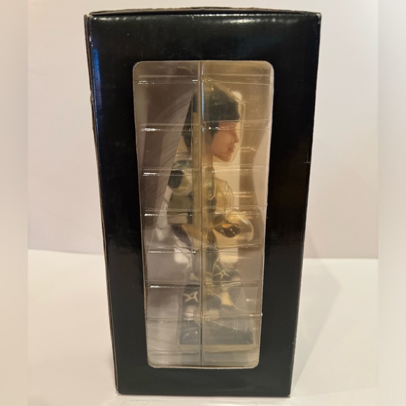 Bobble Head - Picture 2 of 4